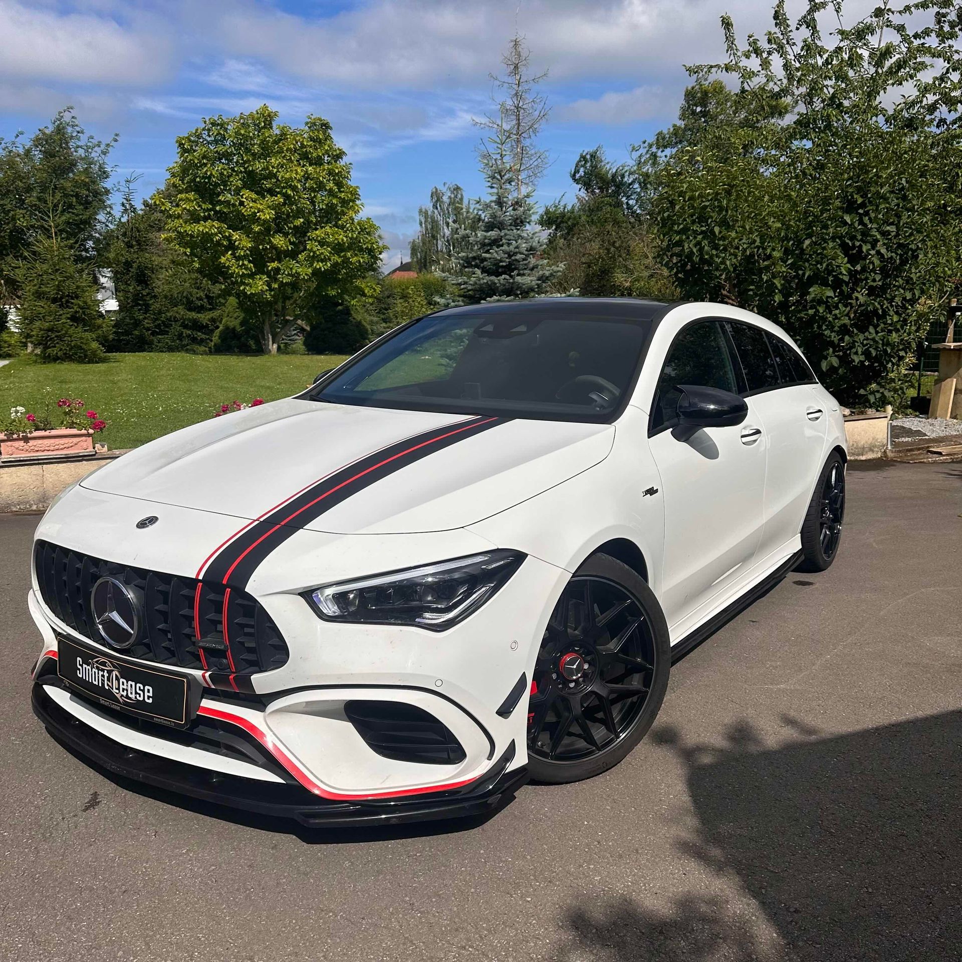 Mercedes CLA45 shooting break