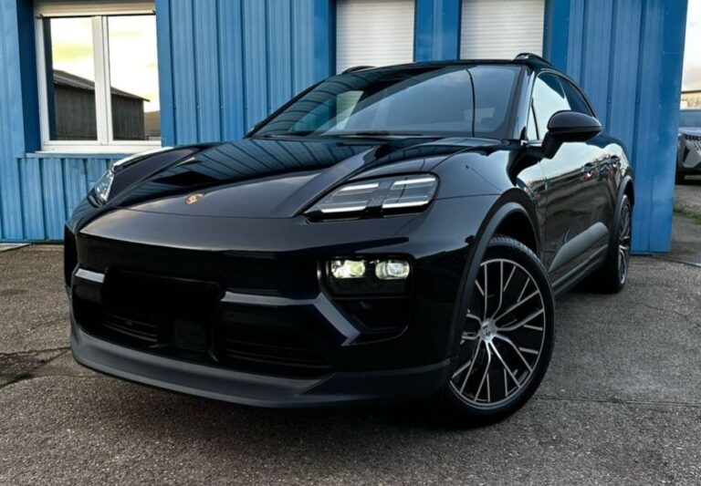 Porsche Macan 4
